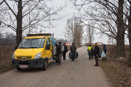 Continuarea lucrărilor de curățenie-6