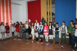 Moș Crăciun la clasa a III-a din Pietroșani-2017-1