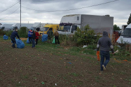 Curățenie de toamnă &icirc;n comună-2017-1