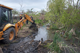 Lucrări de decolmatare a R&acirc;ului Leaotul-2017-7