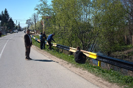 Lucrări de igienizare pe malurile R&acirc;ului Leaotul-2017-3