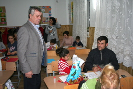 Moș Crăciun la clasa a II-a din Puchenii Moșneni-2017-10