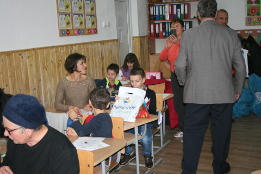 Moș Crăciun la clasa a II-a din Puchenii Moșneni-2017-12