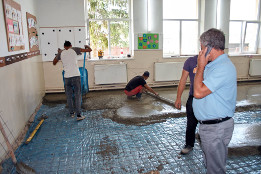 Lucrări de igienizare și &icirc;ntreținere a celor 4 școli și 5 grădinițe din comuna Puchenii Mari-2017-7