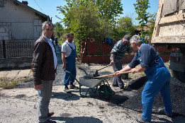 Asfaltarea uliței din Miroslăvești care face legătura &icirc;ntre strada Țici și D.N.1-2017-2