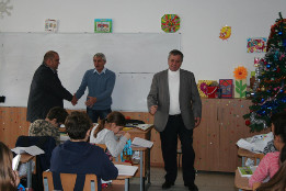 Moș Crăciun la clasele V-VIII-2017-15