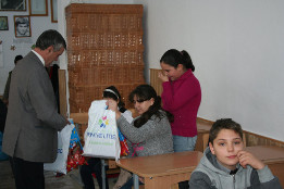 Moș Crăciun la clasele V-VIII-2017-24