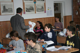 Moș Crăciun la clasele V-VIII-2017-28