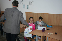 Moș Crăciun la clasele V-VIII-2017-9