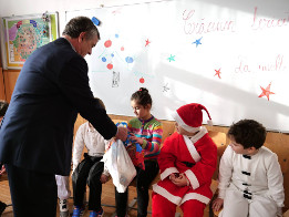 Moș Crăciun la Clasa 0 Puchenii Mari-2017-16