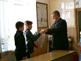 Moș Crăciun la Clasa a IV-a Miroslăvești-2017-10