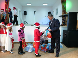 Moș Crăciun la Clasele I și a II-a Pietroșani-2017-20