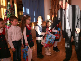 Moș Crăciun la Clasele I și a II-a Pietroșani-2017-23