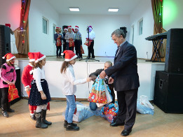 Moș Crăciun la Clasele I și a II-a Pietroșani-2017-28