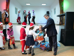 Moș Crăciun la Clasele I și a II-a Pietroșani-2017-31