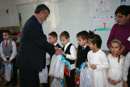 Moș Crăciun la Clasa I Miroslăvești-2017-10