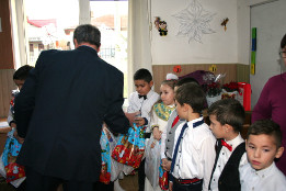 Moș Crăciun la Clasa I Miroslăvești-2017-8