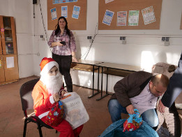 Moș Crăciun la Clasa a II-a Puchenii Mari-2017-9