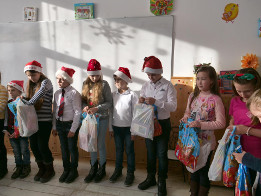 Moș Crăciun la Clasa a III-a Puchenii Mari-2017-8
