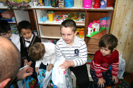 Moș Crăciun la Gădinița Puchenii Moșneni-2017-19