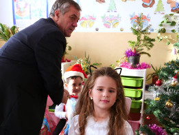 Moș Crăciun la Grădinița Miroslăvești-2017-22