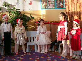 Moș Crăciun la Grădinița Miroslăvești-2017-6