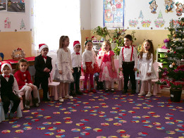 Moș Crăciun la Grădinița Miroslăvești-2017-7