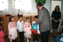 Moș Crăciun la Grupa Mare Pietroșani-2017-16