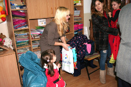 Moș Crăciun la Grădinița Pietroșani-Grupa mijlocie-2017-18