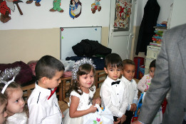 Moș Crăciun la Grădinița Pietroșani-Grupa mijlocie-2017-19