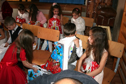Moș Crăciun la Clasa Pregătitoare Pietroșani și Puchenii Moșneni-2017-15