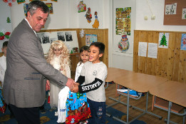 Moș Crăciun la Clasa Pregătitoare Pietroșani și Puchenii Moșneni-2017-18